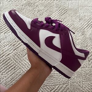 Grade School Nike Low Dunks Sneakers